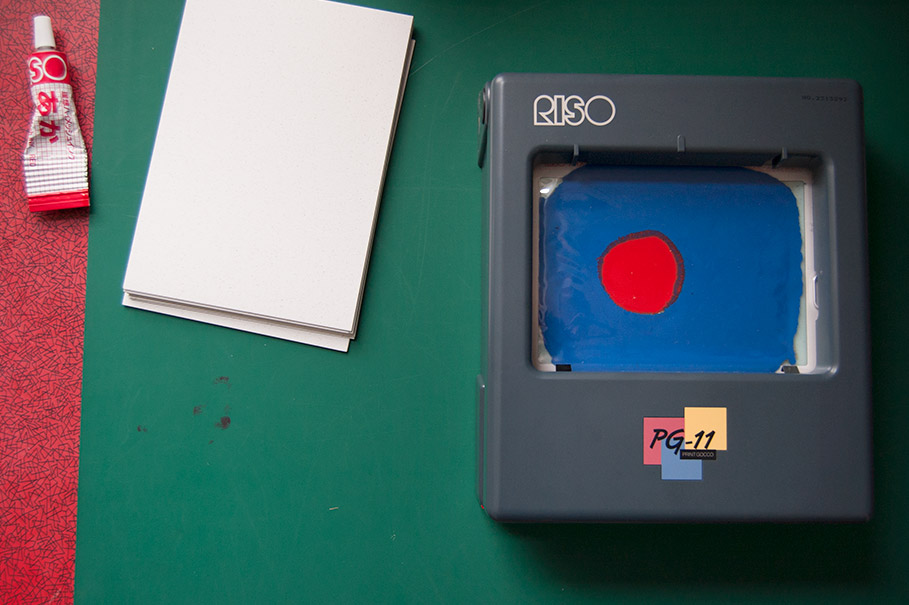 Gocco printer making a print